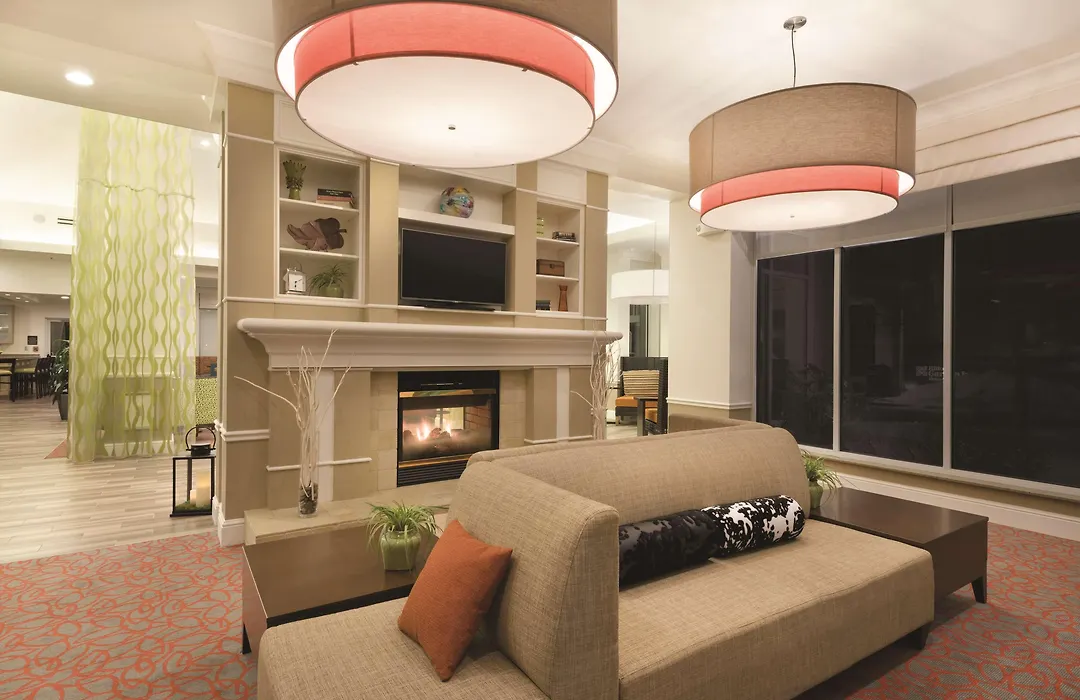 Hilton Garden Inn Akron-Canton Airport-1